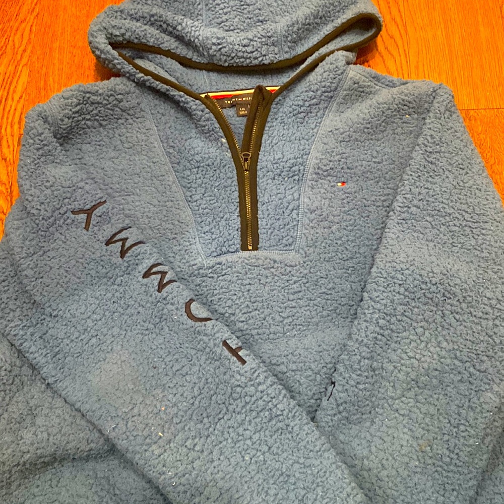 Tommy Hilfiger blue sweater